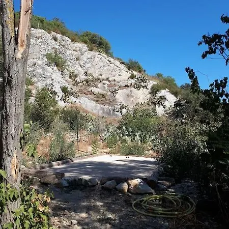 Beau Logis Independant Dans Mas Piscine 4 Pers